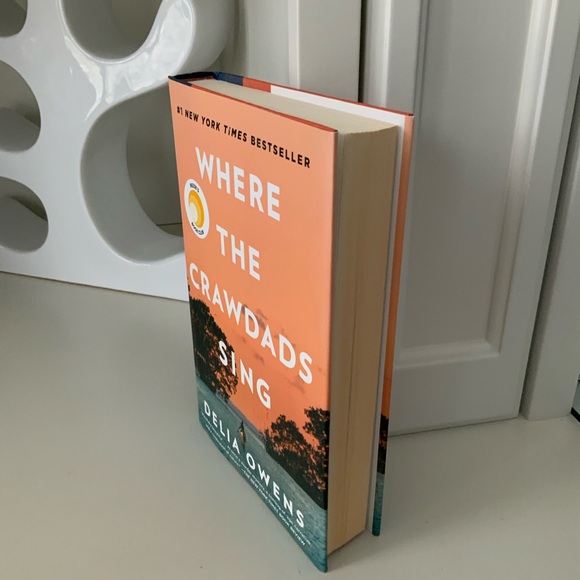 Delia Owens Where the Crawdads Sing Hardcover Adult Novel Book Best Seller - Picture 2 of 4